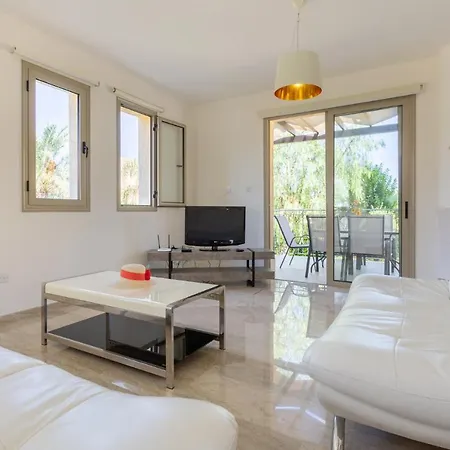 Villa Izabella Polis